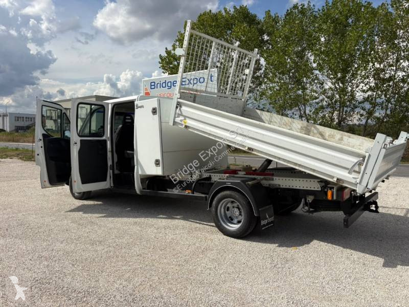 Veículo utilitário Iveco 35C14