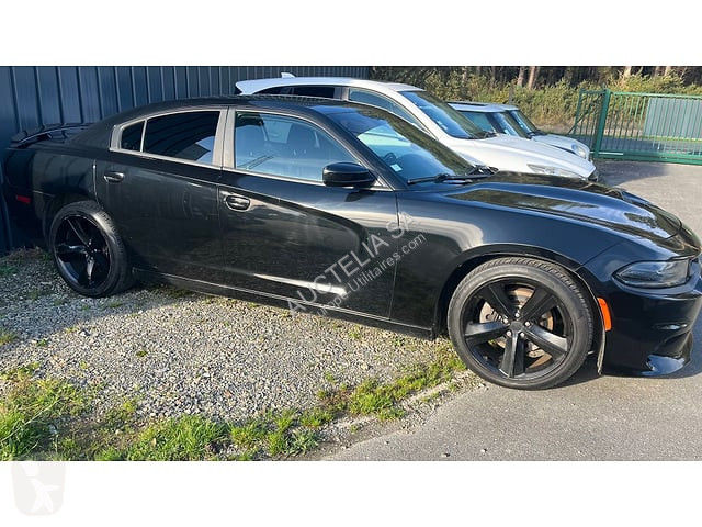 Véhicule utilitaire Dodge CHARGER