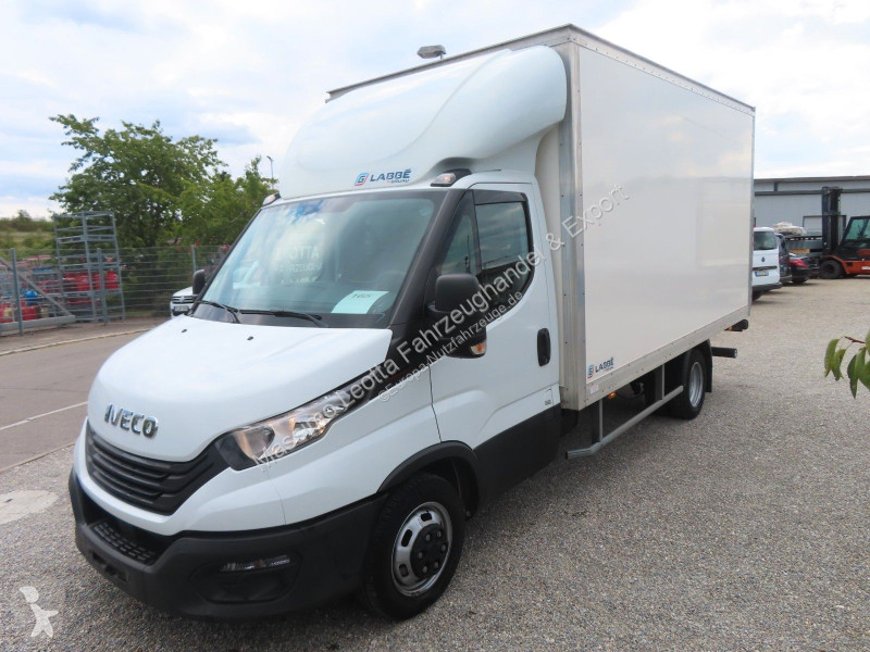 Užitkové vozidlo Iveco 35C16  3,0  Möbelkoffer...