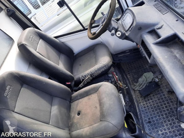 Véhicule pour pièces