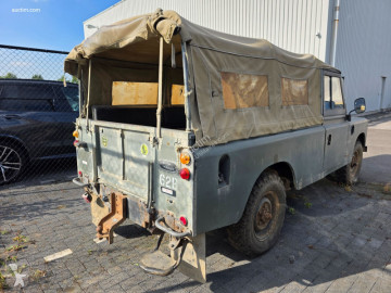 Land Rover series iii