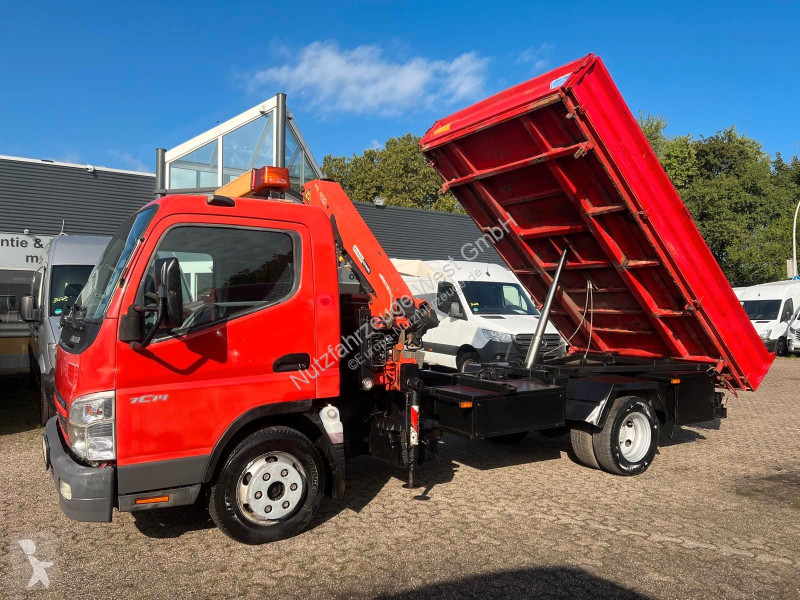 Véhicule utilitaire Mitsubishi 7c14...