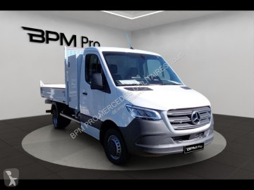 Utilitaire benne standard Mercedes