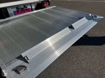 Utilitaire caisse grand volume JAC
