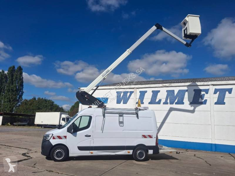 Véhicule utilitaire Renault 2.3 DCI 145