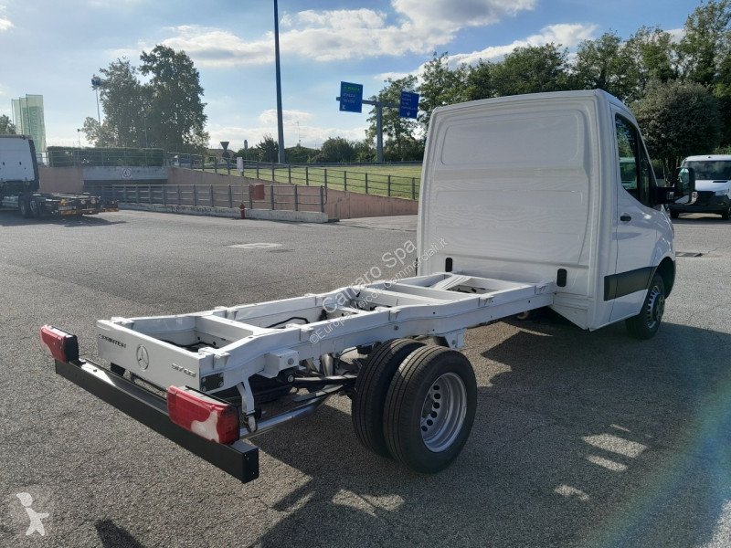 Véhicule utilitaire Mercedes Telaio Traz. Post