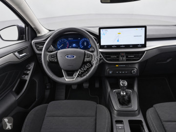 Voiture berline Ford