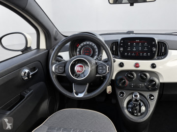 Voiture berline Fiat
