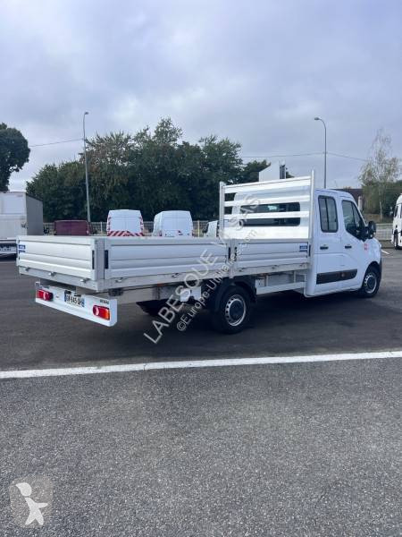 Véhicule utilitaire Renault 145.35