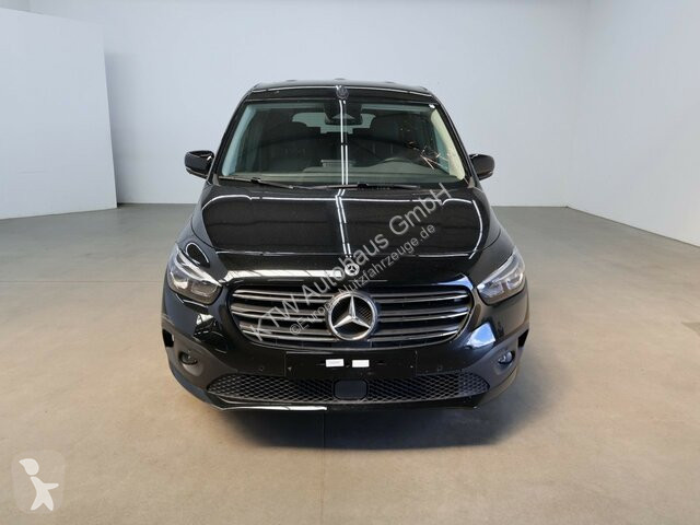 Véhicule utilitaire Mercedes T 180...