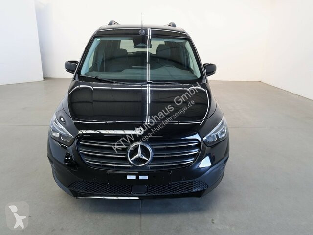 Véhicule utilitaire Mercedes T 180...
