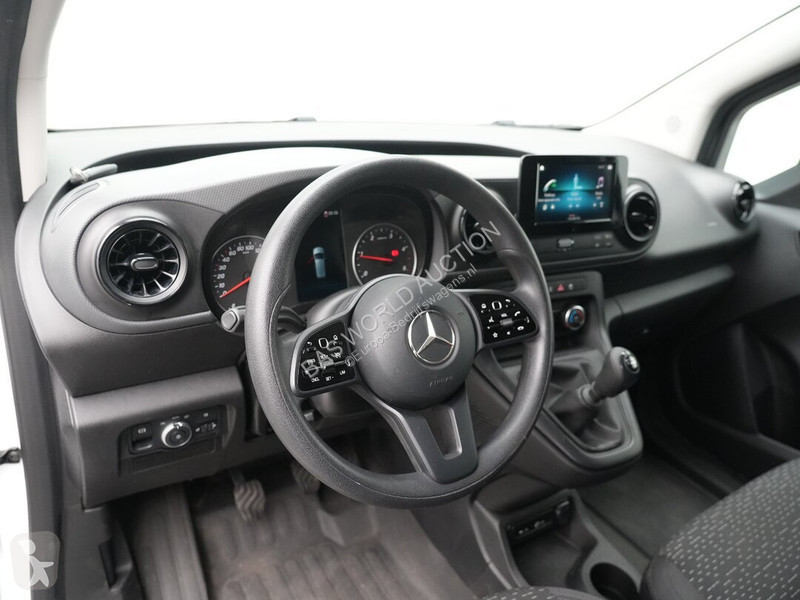 Véhicule utilitaire Mercedes 112 CDI