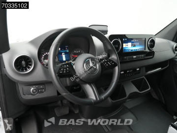 Fourgon utilitaire Mercedes