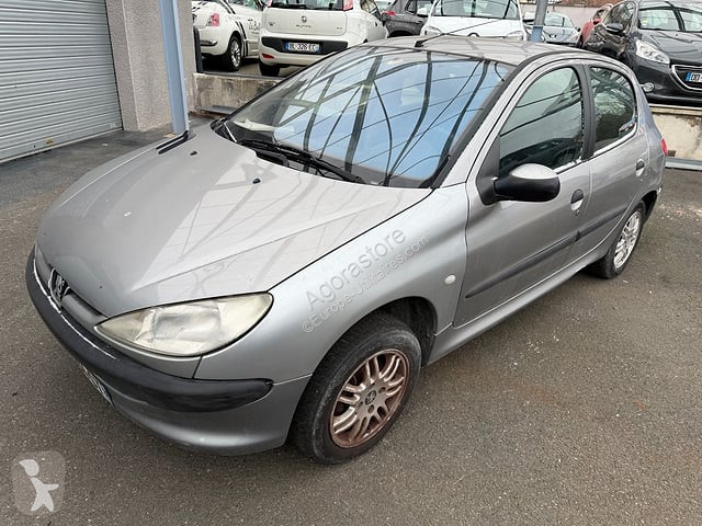 Коммерческий автомобиль Peugeot 206