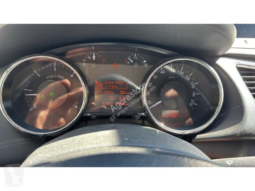 Автомобиль внедорожники 4X4 / SUV Peugeot