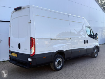Iveco Daily 35S14 2.3 140PK L2H2 Cruise Control 3.5t Trekgewicht Camera Airco Bluetooth