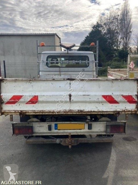 Samochód dostawczy Peugeot Châssis cabine moyen
