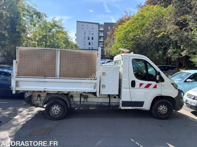 Samochód dostawczy Peugeot BOXER