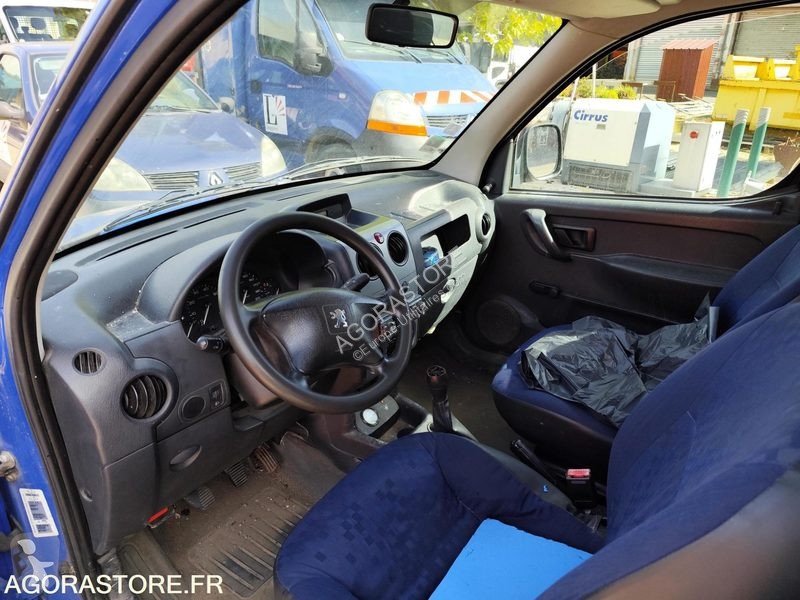 Samochód dostawczy Peugeot PARTNER
