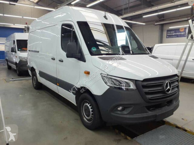 Samochód dostawczy Mercedes Sprinter 317...