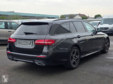 Bil herrgårdsvagn Mercedes