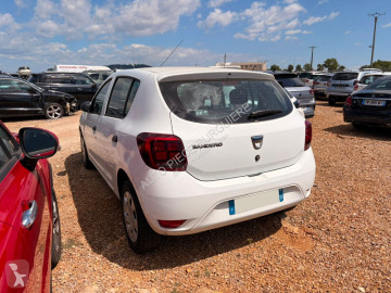 Samochód kabriolet Dacia