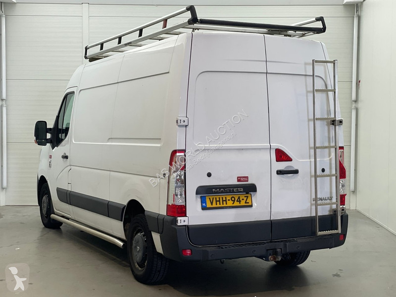 Furgoneta Renault T35 2.3 dCi 135 L2H3