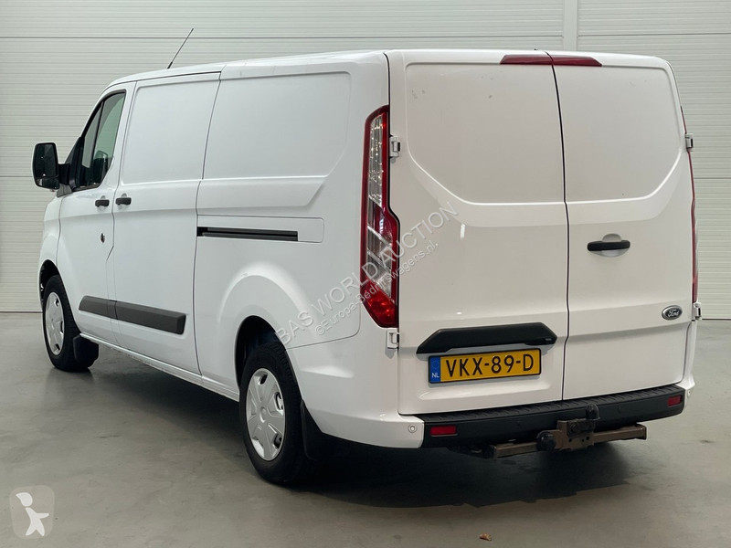 Лекотоварен автомобил Ford 300 2.0 TDCI L2H1 Trend