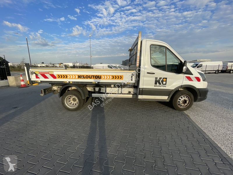 Autoutilitară Ford