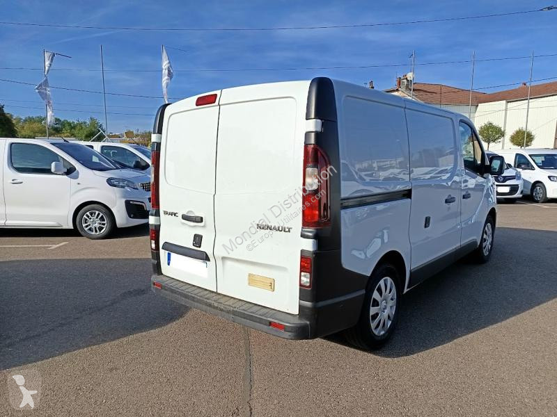 Véhicule utilitaire Renault L1H1 DCI 120 GRAND...