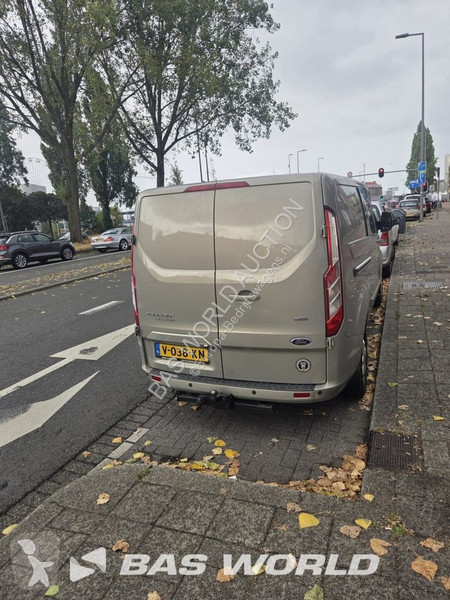 Autoutilitară Ford 155pk
