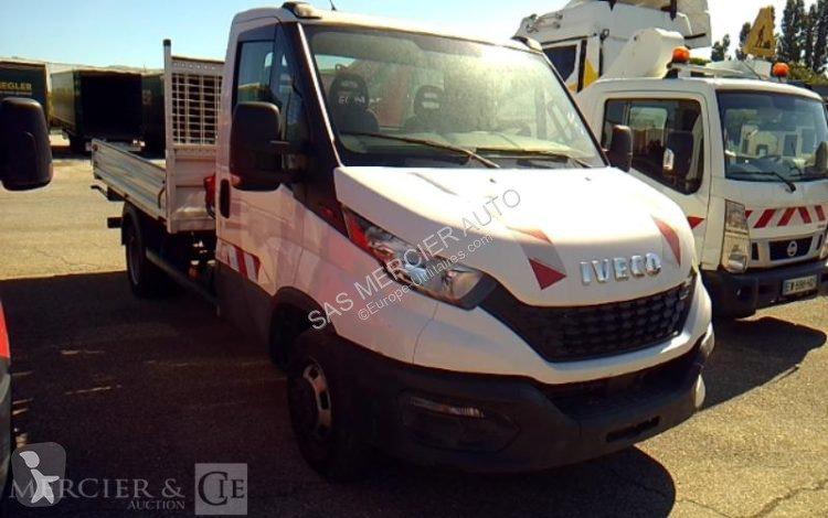 Autoutilitară Iveco