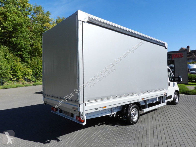 Samochód dostawczy Toyota MAX