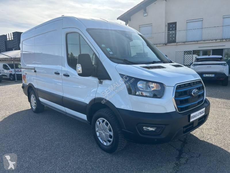 Véhicule utilitaire Ford