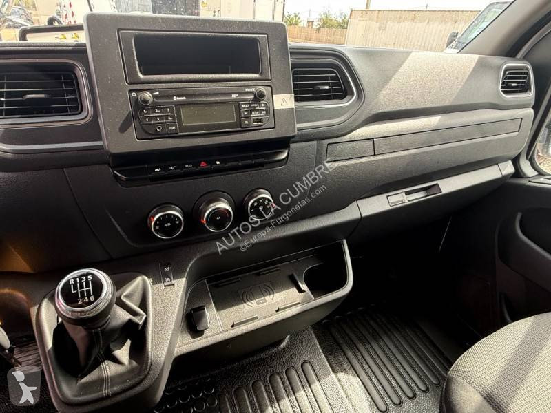 Furgoneta Renault 2.3 DCI 145