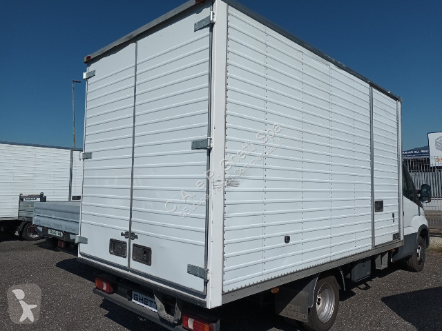 Autoutilitară Iveco Daily 35C14