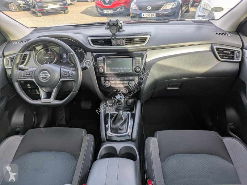 Лекотоварен автомобил Nissan
