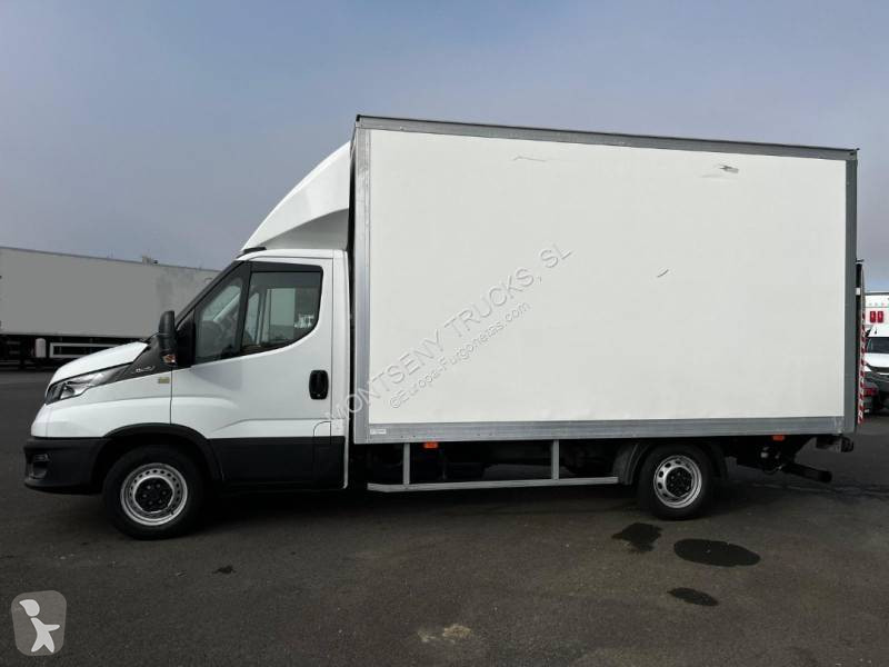 Autoutilitară Iveco 35S16
