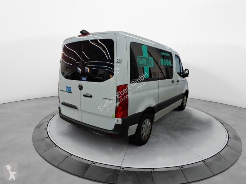 Véhicule utilitaire Mercedes 215 CDI 9G...