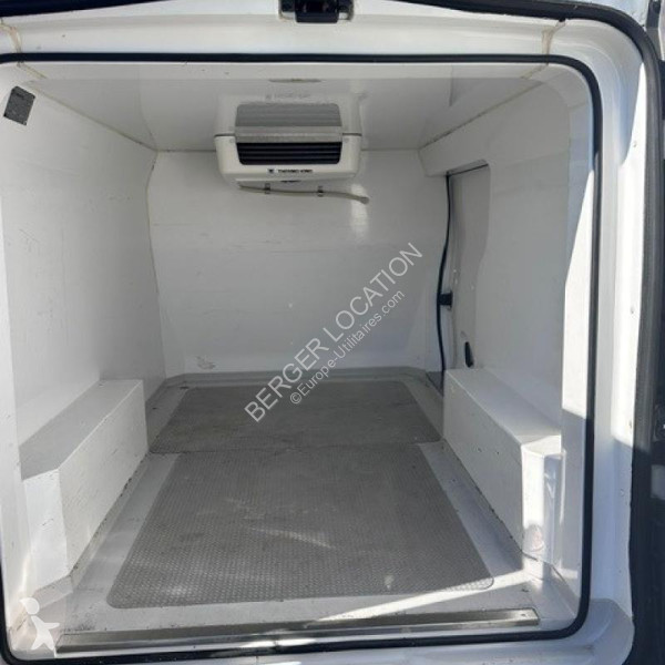 Véhicule utilitaire Renault  Trafic