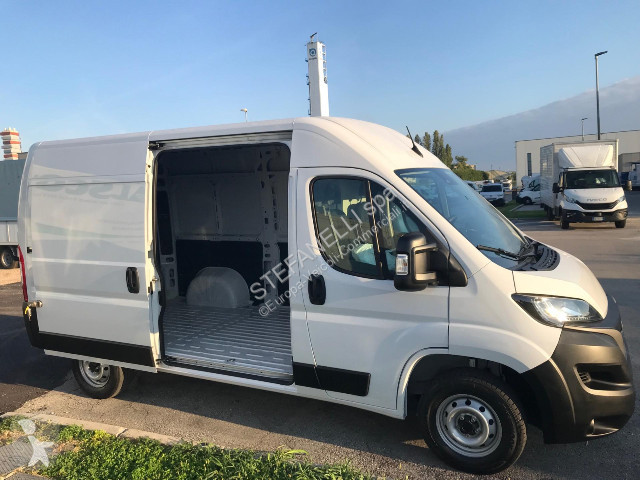 Véhicule utilitaire Fiat Ducato 33 MH2 2.2 mjt3...