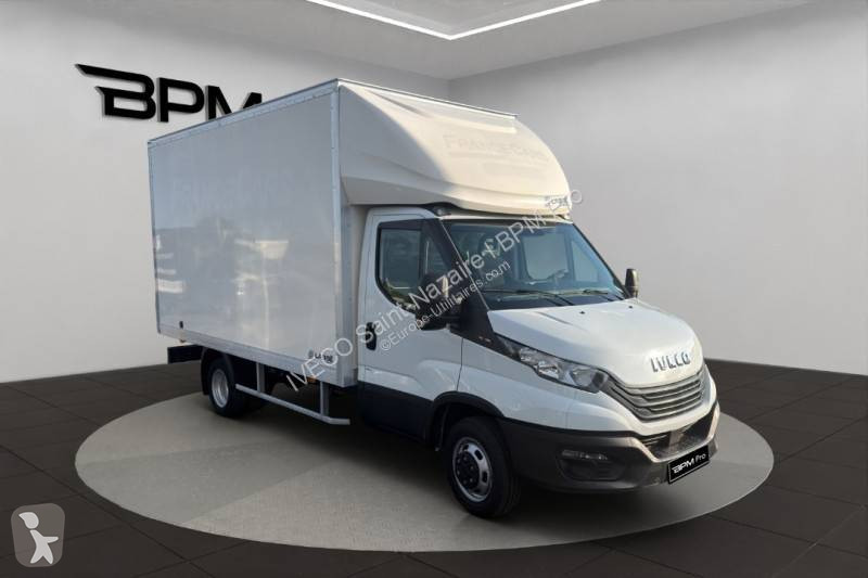 Iveco 35C16H van
