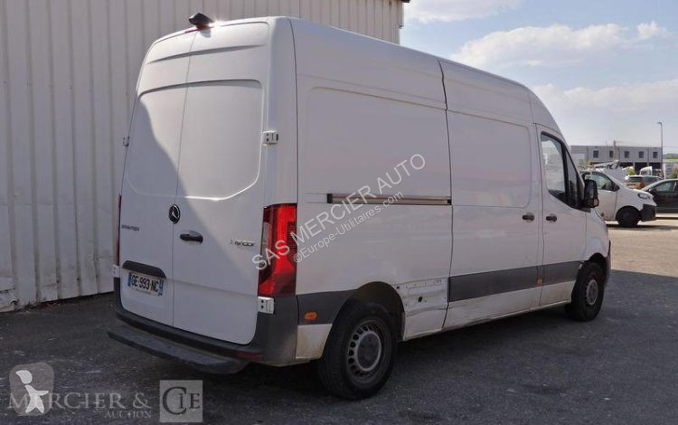 Furgoneta Mercedes