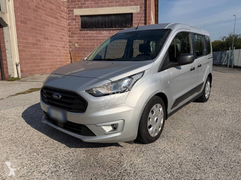 Véhicule utilitaire Ford