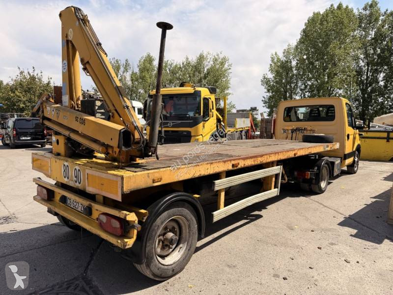 Iveco  semi-trailer truck