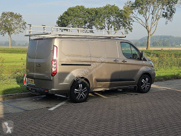 Fourgon Ford