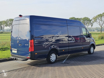 Fourgon Mercedes