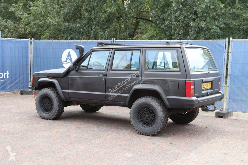 Véhicule utilitaire Jeep Limited