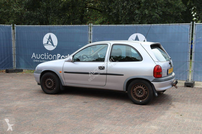 Véhicule utilitaire Opel