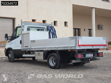 Utilitaire plateau Iveco